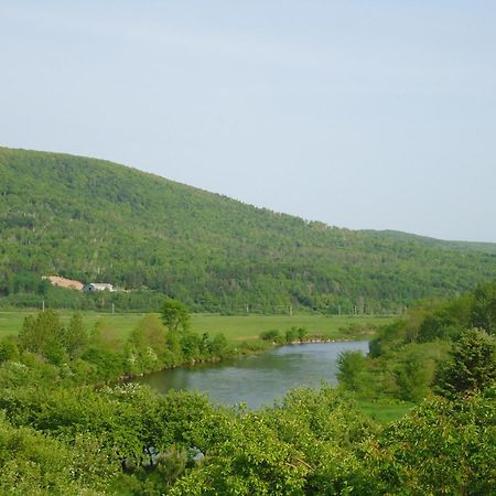 Cajun Cedar Log Cottages Margaree Forks ภายนอก รูปภาพ