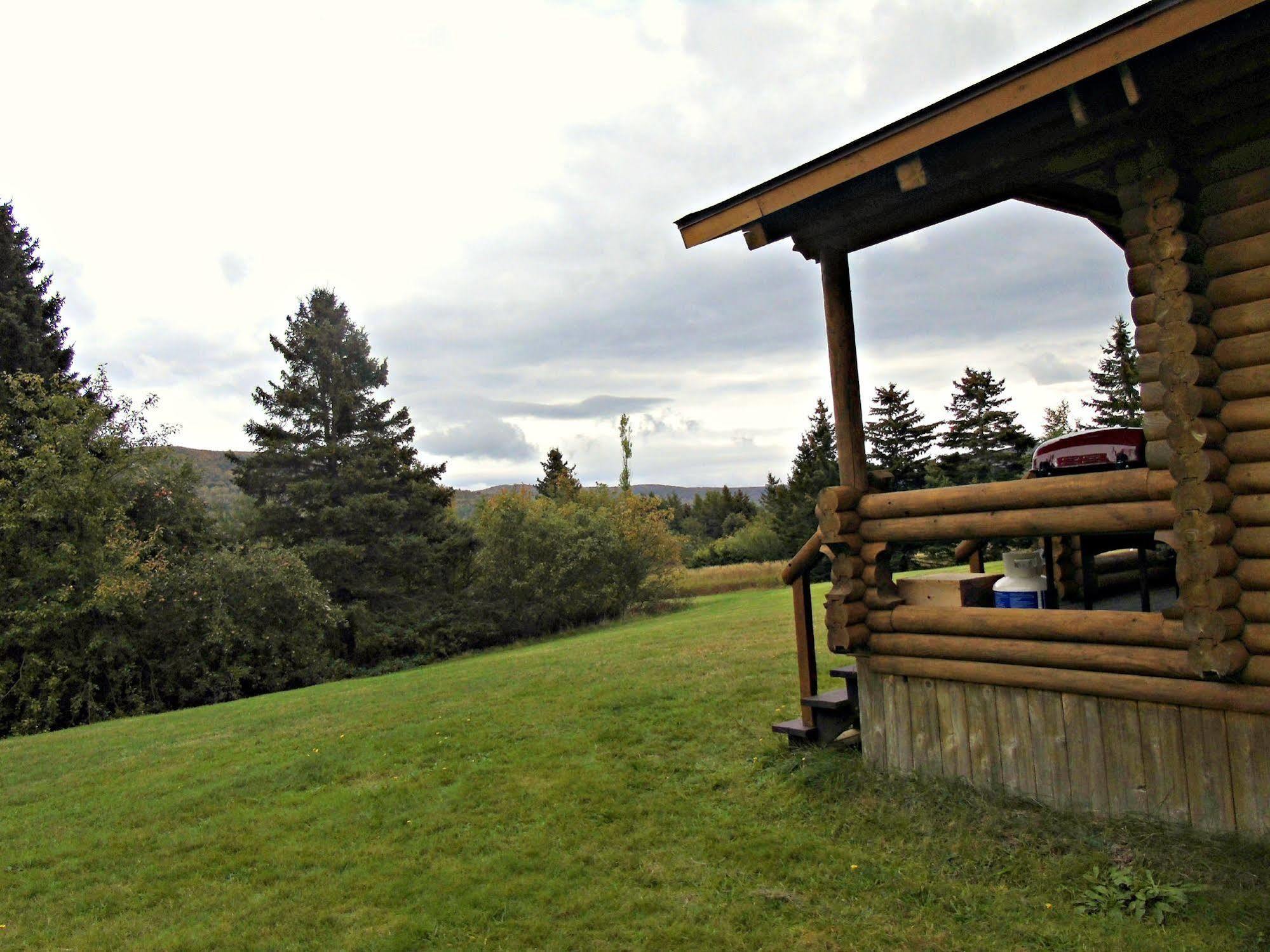 Cajun Cedar Log Cottages Margaree Forks ภายนอก รูปภาพ