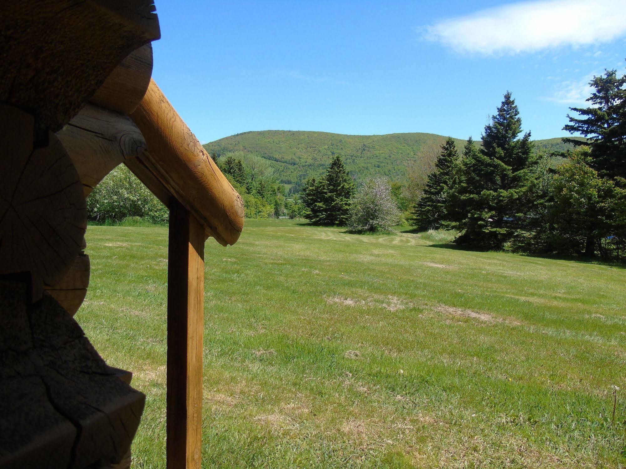 Cajun Cedar Log Cottages Margaree Forks ภายนอก รูปภาพ